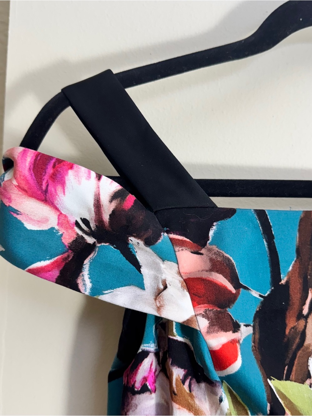 Karen Millen Teal Floral Off-Shoulder Midi Dress with Pink Accents - Picture 3 of 7